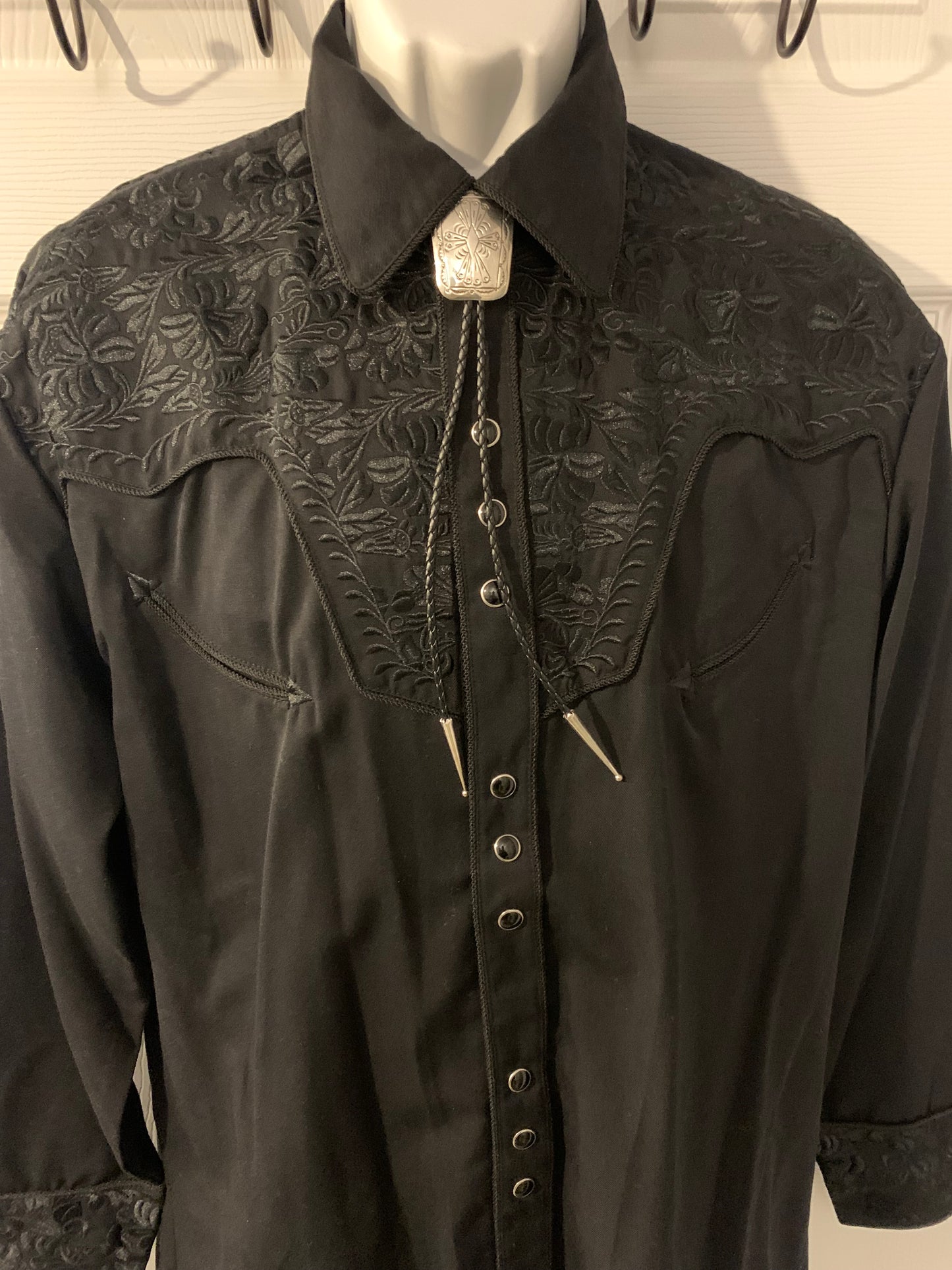 Native Indian American Handmade Silver Bolo Tie