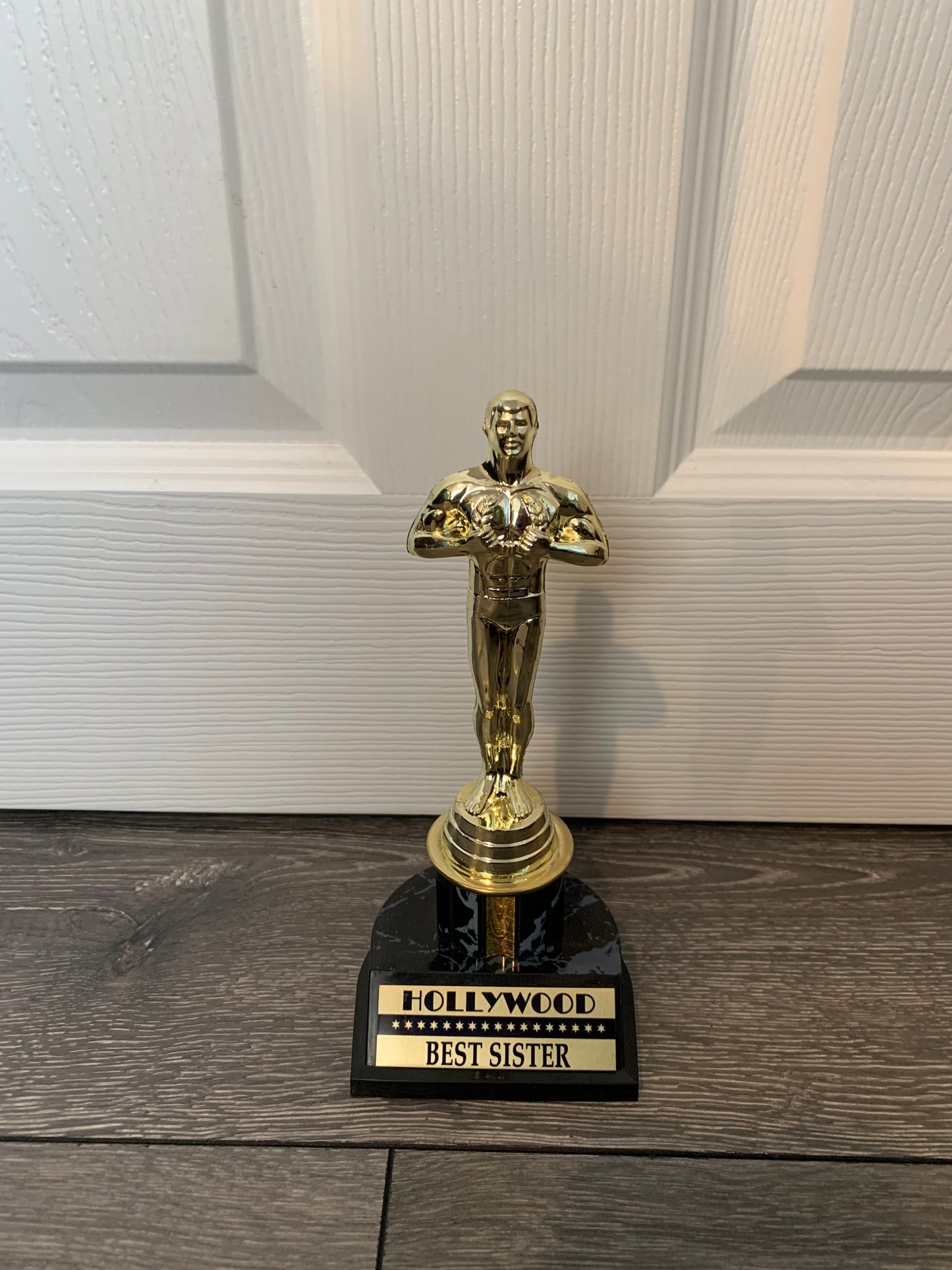 Oscar Hollywood Award Trophy Replica -Best Sister