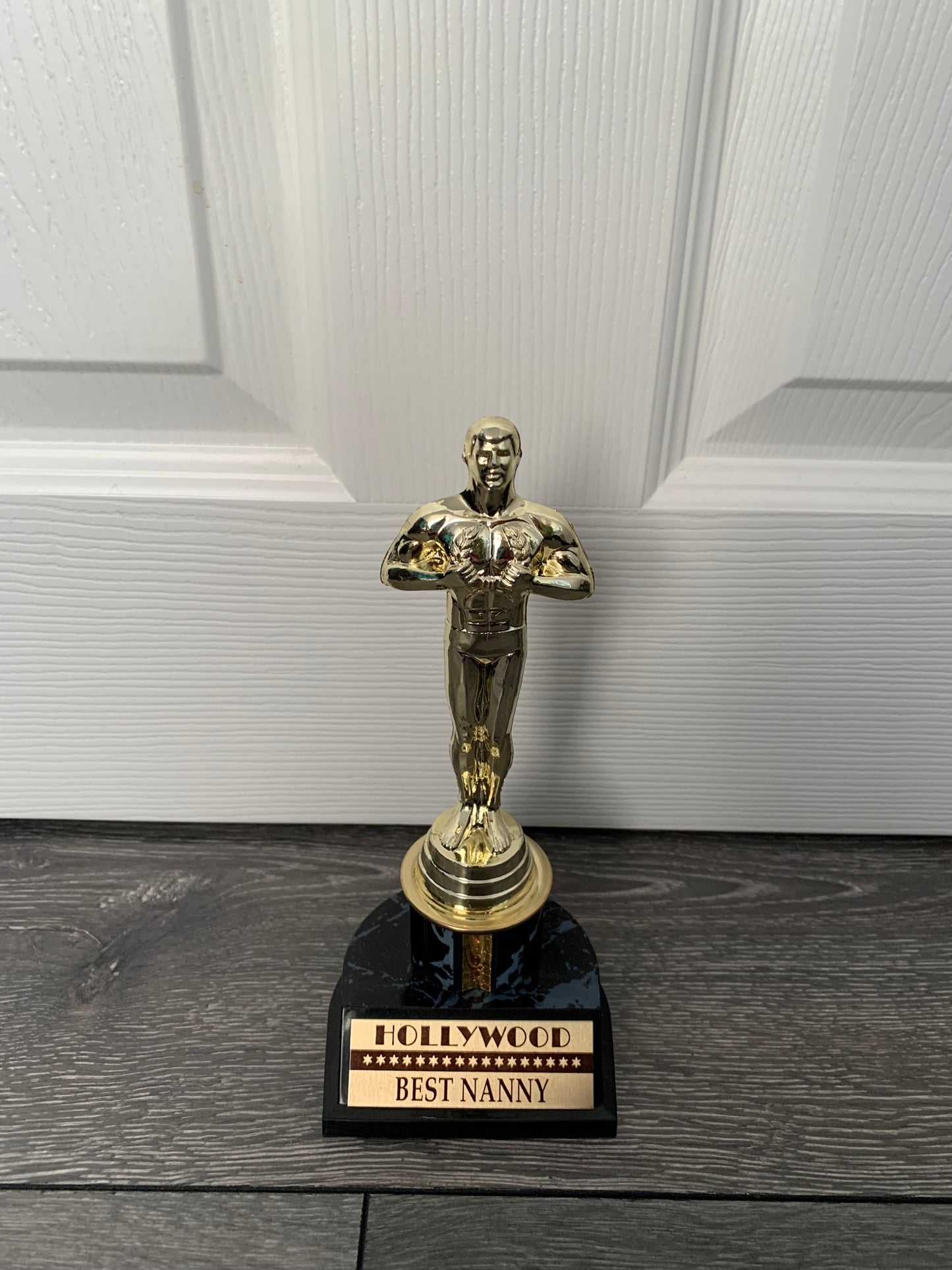 Oscar Hollywood Award Trophy Replica -Best Nanny
