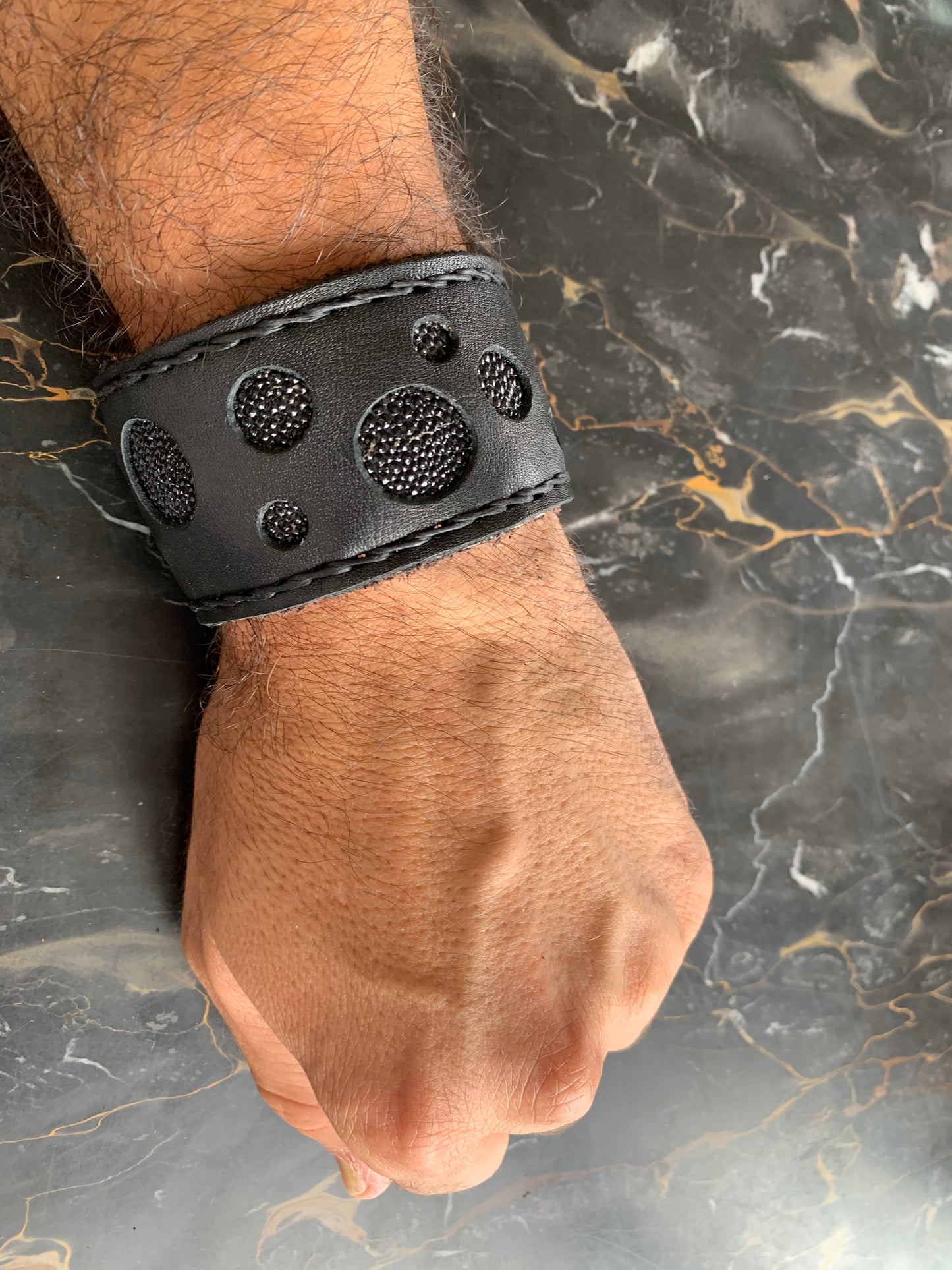 Bracelet -Genuine Leather with zip pocket